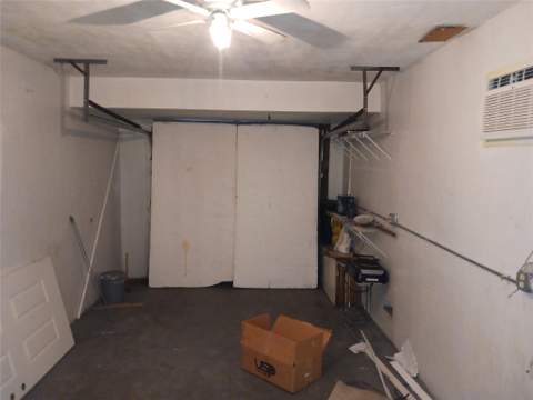 7757 SE Embassy Boulevard, Miramar FL - photo 6 of 9