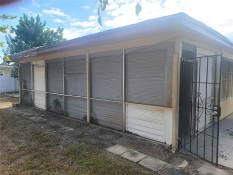 7757 SE Embassy Boulevard, Miramar FL - photo 8 of 9