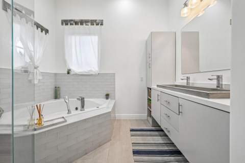 4911 NE 25th Avenue, Lighthouse Point FL - photo 13 of 45