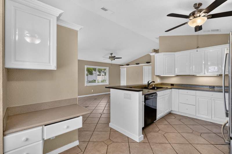 3 bedroom Single Family Residence at 166 Raintree, Indian Creek Ph 10, Jupiter — photo 4