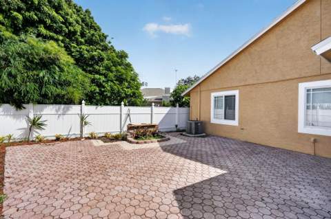 166 Raintree, Jupiter FL - photo 18 of 41