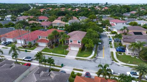 11650 NW 48th Court, Coral Springs FL - photo 10 of 38