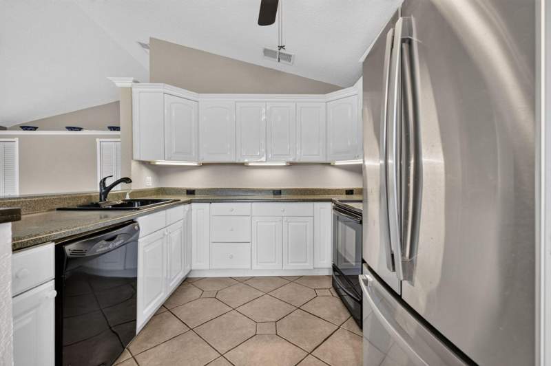 3 bedroom Single Family Residence at 166 Raintree, Indian Creek Ph 10, Jupiter — photo 5