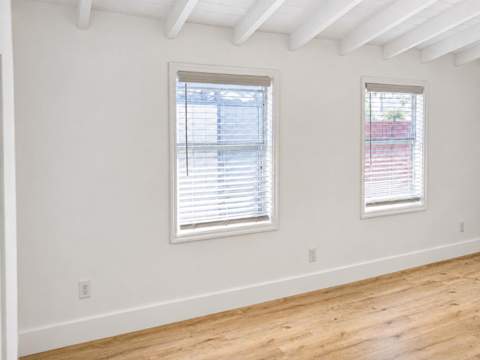 819 NE 2nd Court, Hallandale Beach FL - photo 16 of 29
