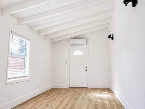 819 NE 2nd Court, Hallandale Beach FL - photo 17 of 29
