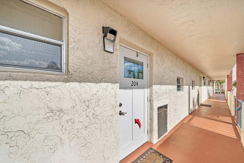 2 bedroom Condominium at 8980 S Hollybrook Boulevard #204, Hollybrook Golf And, Pembroke Pines — photo 5