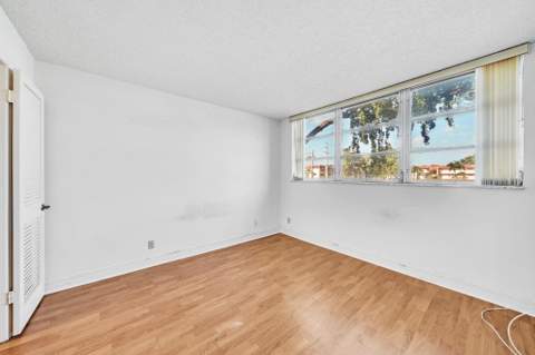 8980 S Hollybrook Boulevard #204, Pembroke Pines FL - photo 24 of 31