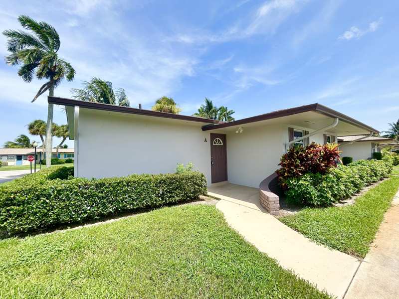 1 bedroom Villa at 2885 Crosley Drive #A, Cresthaven Villas 15 Condo, West Palm Beach — photo 1