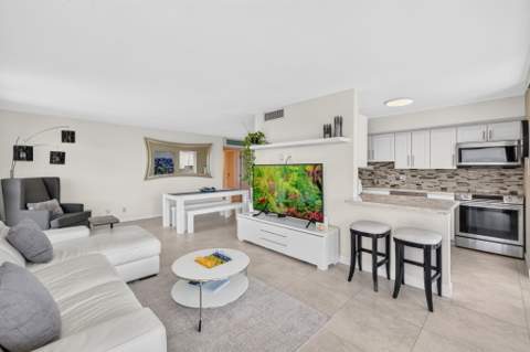1301 River Reach Drive #516, Fort Lauderdale FL - photo 9 of 45