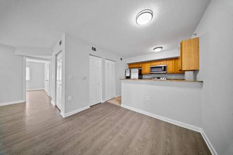 231 SW Palm Drive #101, Port St. Lucie FL - photo 11 of 38