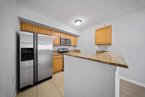 231 SW Palm Drive #101, Port St. Lucie FL - photo 13 of 38