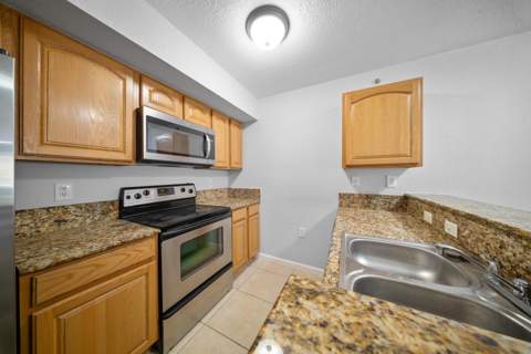 231 SW Palm Drive #101, Port St. Lucie FL - photo 15 of 38