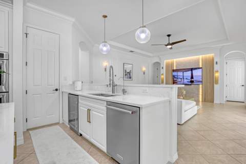 8541 Butler Greenwood Drive, Royal Palm Beach FL - photo 20 of 70