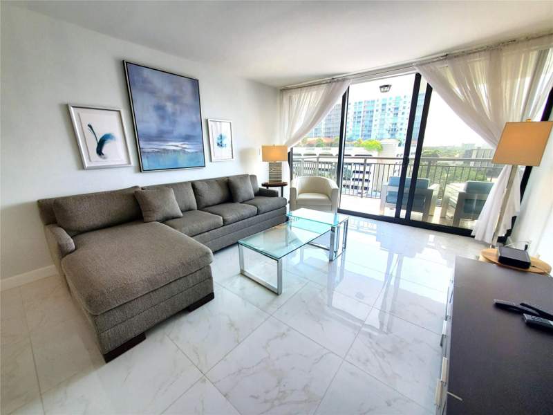 1 bedroom Condominium at 3031 N Ocean Boulevard #708, Galt Ocean Terrace Condo, Fort Lauderdale — photo 5