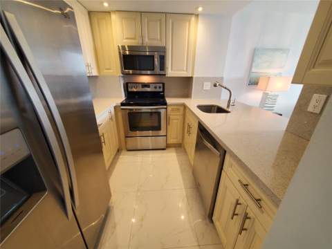 3031 N Ocean Boulevard #708, Fort Lauderdale FL - photo 6 of 33