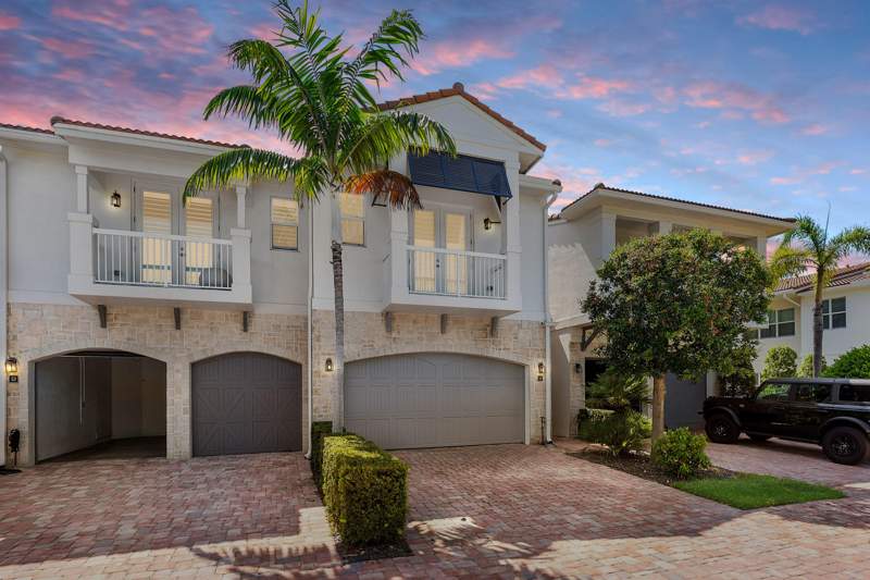 3 bedroom Townhouse at 100 NW 69th Circle #52, Boca Highlands / Valetta, Boca Raton — photo 2