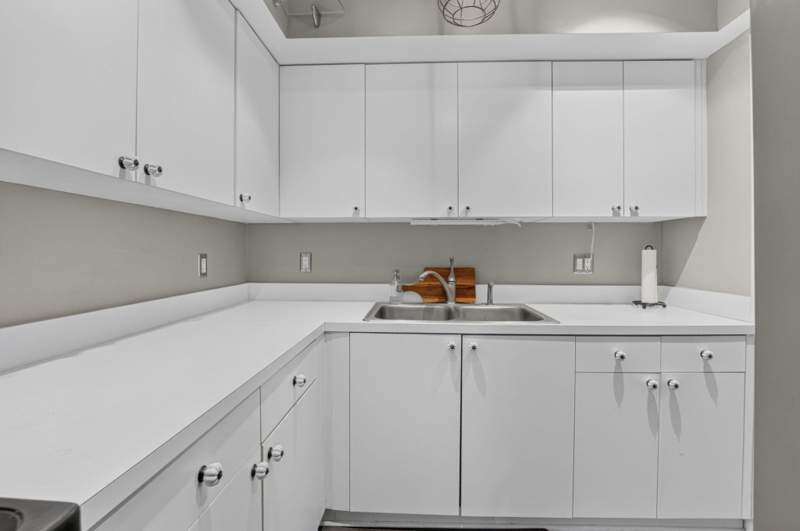 1 bedroom Condominium at 309 Circle Drive, Four Sea Suns , Boynton Beach — photo 5