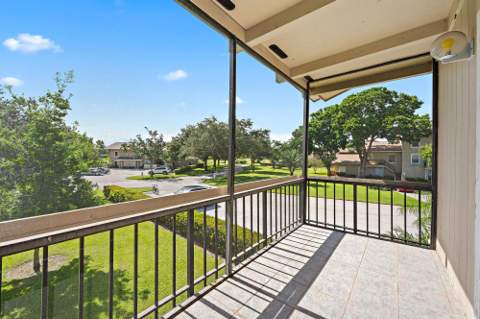 18480 SE Wood Haven Lane #J, Jupiter FL - photo 18 of 28