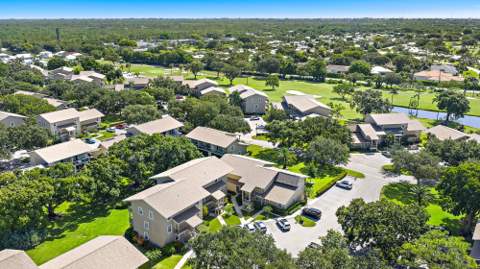 18480 SE Wood Haven Lane #J, Jupiter FL - photo 23 of 28
