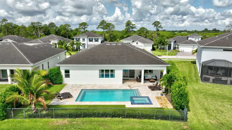 3 bedroom Single Family Residence at 735 SW Pennfield Terrace, Banyan Bay Pud Phase 2A & 2B, Stuart — photo 1