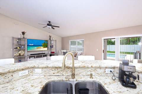 2606 Serenity Circle, Fort Pierce FL - photo 16 of 38