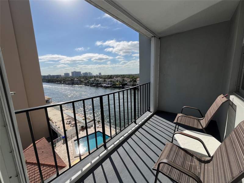 1 bedroom Condominium at 1400 S Ocean Drive #707, Trafalgar Towers Condominium, Hollywood — photo 2