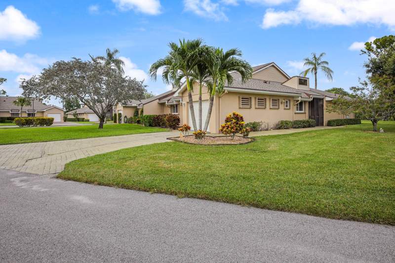 3 bedroom Villa at 6845 Fountains Circle, Fountains, Lake Worth — photo 2
