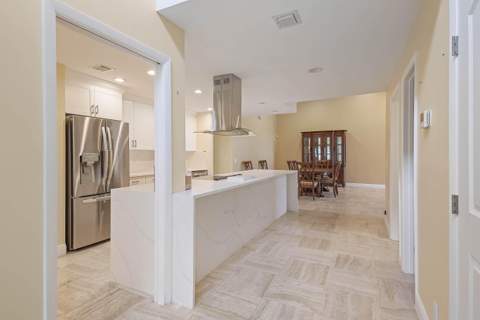 6845 Fountains Circle, Lake Worth FL - photo 13 of 37