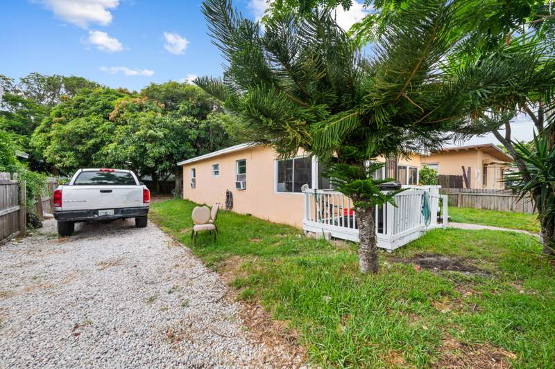 3 bedroom Single Family Residence at 728 22nd Street, Washington Heights, West Palm Beach — photo 2