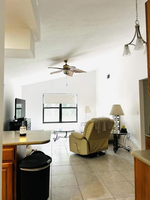17971 Mellen Lane, Jupiter FL - photo 10 of 18