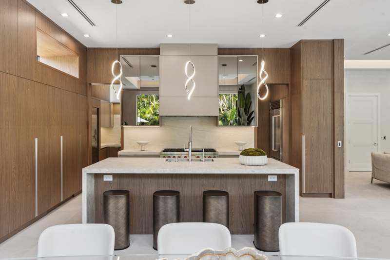 5 bedroom Single Family Residence at 255 NE 3rd Street, Boca Villas, Boca Raton — photo 5