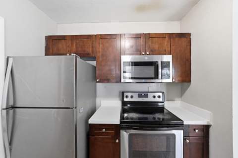 3100 SW 33rd Avenue, West Park FL - photo 7 of 24
