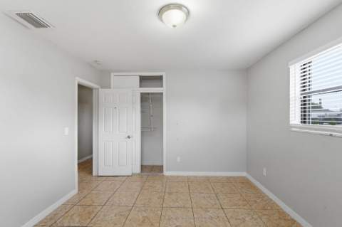 3100 SW 33rd Avenue, West Park FL - photo 11 of 24