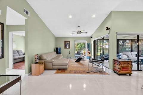 5791 Lakeview Mews Place, Boynton Beach FL - photo 11 of 98