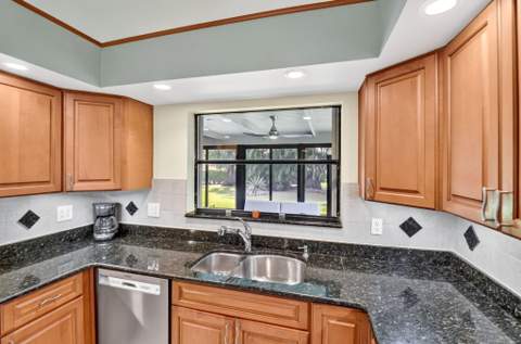 5791 Lakeview Mews Place, Boynton Beach FL - photo 22 of 98