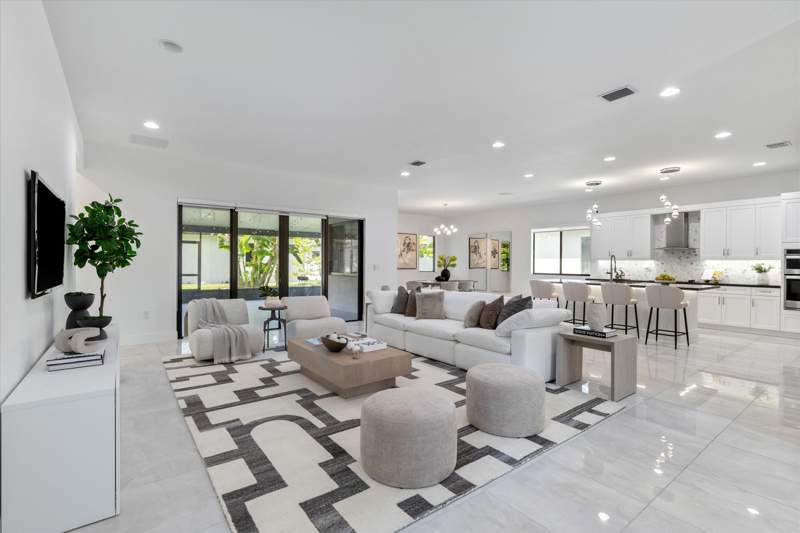 5 bedroom Single Family Residence at 17665 SW 46th Street, Tuscan Isles, Miramar — photo 3