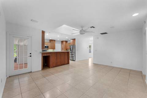 5313 Colbright Road, Lake Worth FL - photo 10 of 67