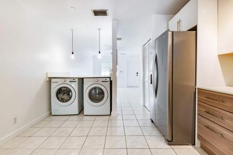 2501 Taylor Street #C, Hollywood FL - photo 11 of 28