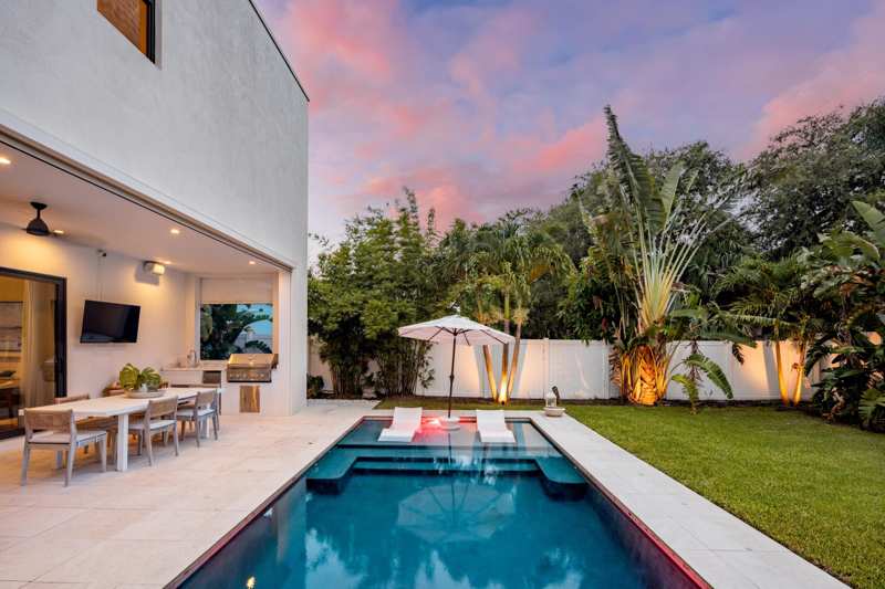 4 bedroom Single Family Residence at 1405 NE 4th Avenue, Whisem Unit B, Boca Raton — photo 1