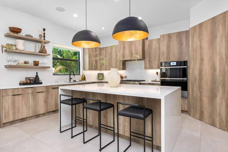 4 bedroom Single Family Residence at 1405 NE 4th Avenue, Whisem Unit B, Boca Raton — photo 3