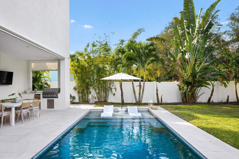 4 bedroom Single Family Residence at 1405 NE 4th Avenue, Whisem Unit B, Boca Raton — photo 4