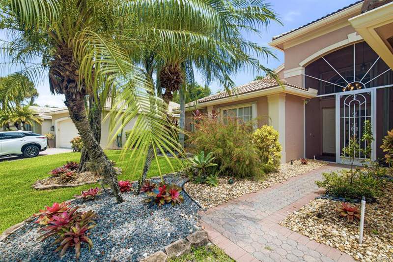 3 bedroom Single Family Residence at 7639 Tarpon Cove Circle, Valencia Shores, Lake Worth — photo 2