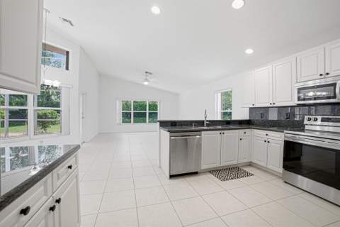 7639 Tarpon Cove Circle, Lake Worth FL - photo 6 of 81
