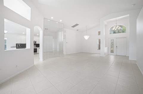 7639 Tarpon Cove Circle, Lake Worth FL - photo 13 of 81