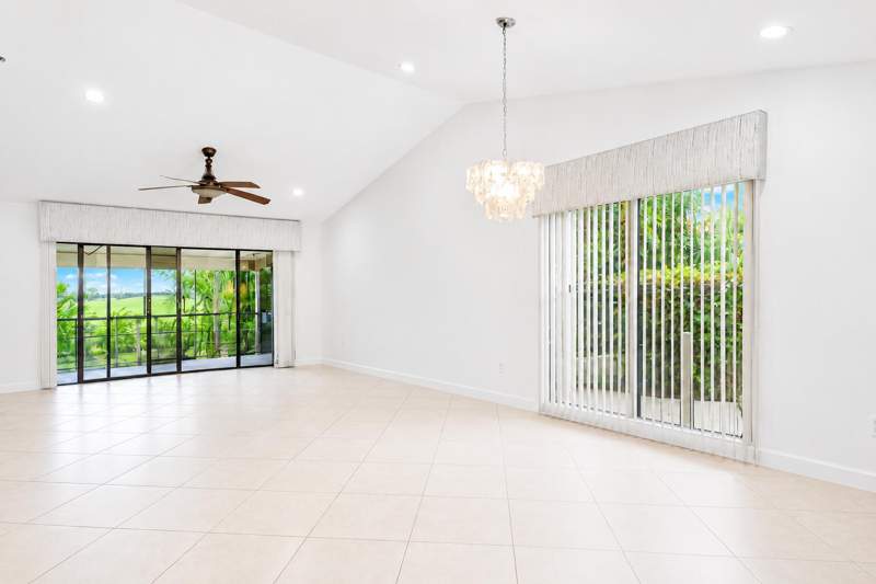 2 bedroom Condominium at 16131 Laurel Drive #33, Villas Of Bonaventure, Weston — photo 4