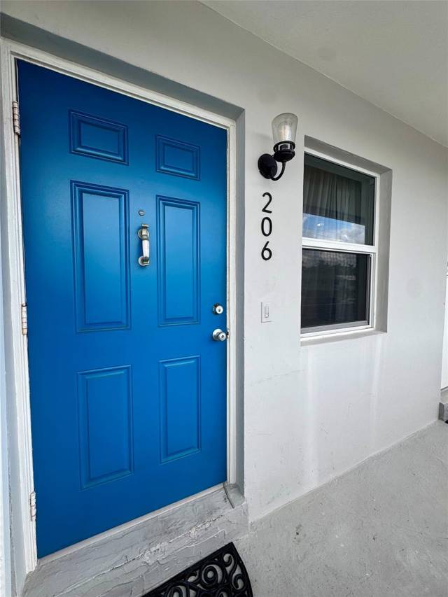 2801 NE 33RD Court #206