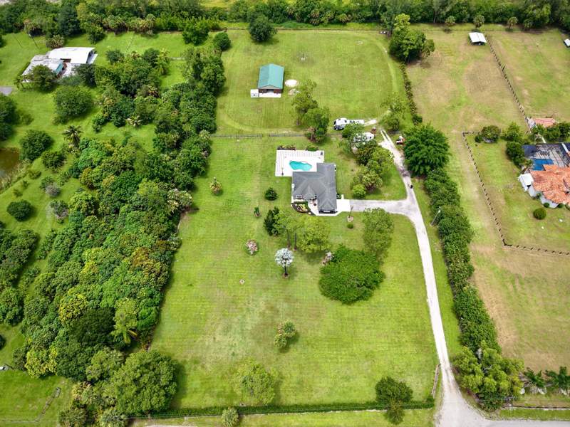 4 bedroom Single Family Residence at 14279 43rd Road, Loxahatchee Groves, Loxahatchee Groves — photo 2
