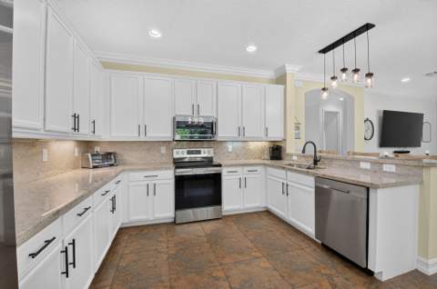 8218 Adrina Shores Way, Boynton Beach FL - photo 10 of 64