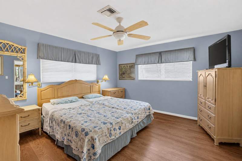 2 bedroom Single Family Residence at 200 SW 7th Avenue, Royal Oak Hills 1st Sec, Boca Raton — photo 3