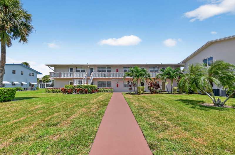2 bedroom Condominium at 162 Easthampton G, Easthampton Condo, West Palm Beach — photo 1